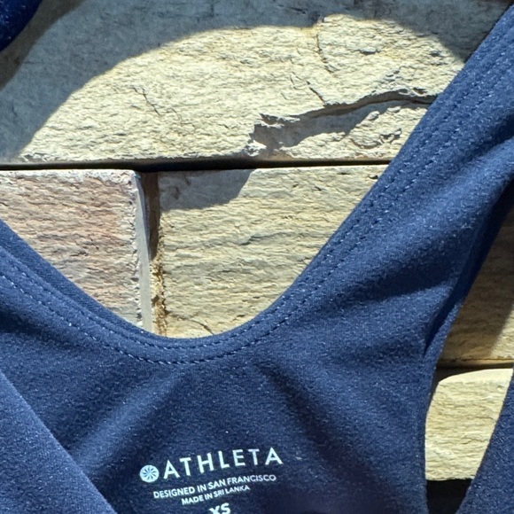 Navy Blue Women's Athleta Crop Top XS - Picture 2 of 3